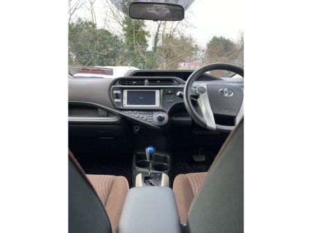 2014 Toyota Aqua Hybrid €8,795 thumbnail