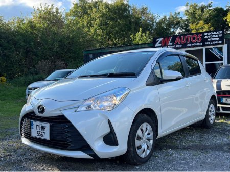 2017 Toyota Vitz 1.0 VVT-i 5Dr Aura