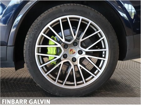 2022 Porsche Cayenne 3.0V6 E-Hybrid Platinum Edition 4WD Auto €71,950 thumbnail