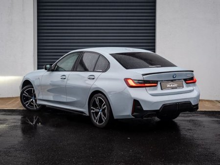 2024 BMW 3 Series 330E M SPORT €43,950 thumbnail