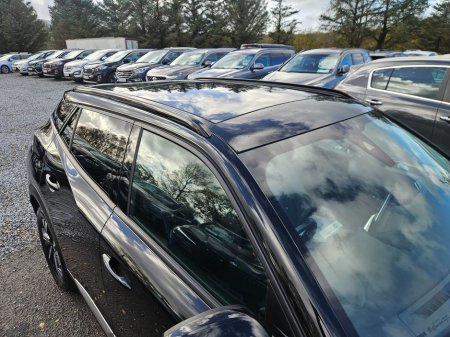 2020 Peugeot 2008 Allure 1.5 Blue HDI 100 6.2 4D €17,990