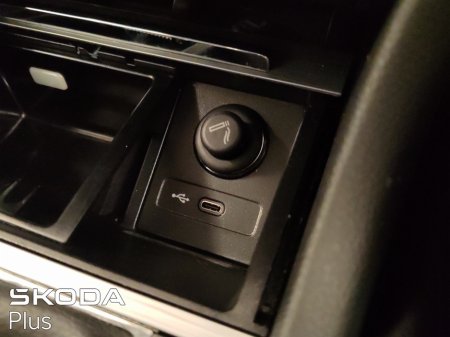 2023 Skoda Superb AMBITION 2.0 TDI 150HP 5DR €32,950 thumbnail