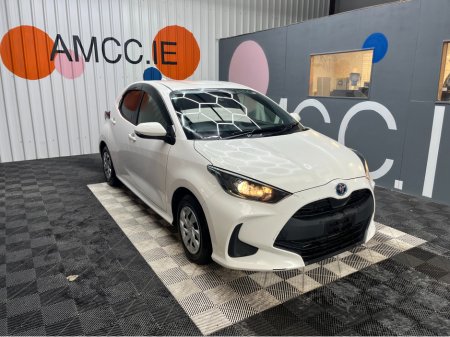 2021 Toyota Yaris 2021 TOYOTA YARIS 1.5 HYBRID / 98K KMS / LANE ASSIST, REVERSE CAMERA & MORE €15,950