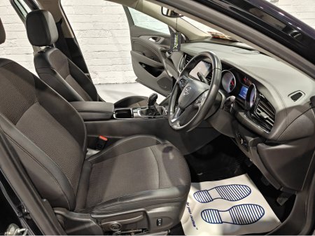 2017 Opel Insignia GRAND SPORT SE 2.0 17 170PS 5DR €10,850 thumbnail