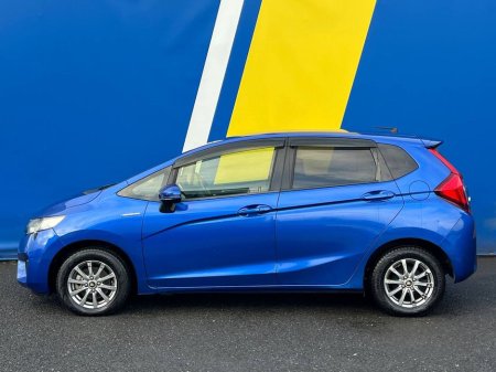 2016 Honda Fit F-PACKAGE 1.5 HYBRID // 14