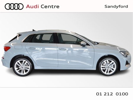 2025 Audi A3 SB 30 TDI 115HP SE Price new was € 43,030 €38,499