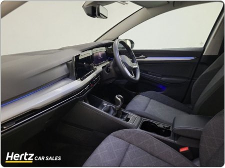 2024 Volkswagen Golf LIFE 110HP Petrol Manual €24,745