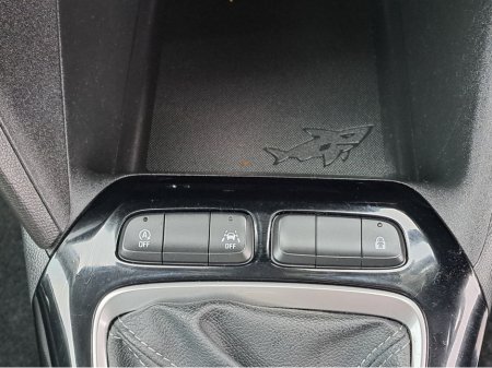 2022 Opel Corsa SC 1.2 75BHP **LED HEADLIGHTS** €16,500 thumbnail