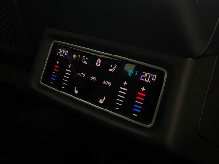 2023 Audi e-tron 55 VORSPRUNG QUATTRO €59,990 thumbnail