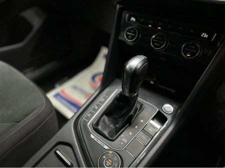 2019 Volkswagen Tiguan €25950! 2019 VW TIGUAN 2.0 TDI 4Motion HIGHLINE €25,950 thumbnail