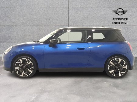 2025 MINI Hatch Cooper E €29,950