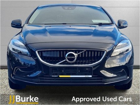 2020 Volvo V40 T3 Kinetic €21,950