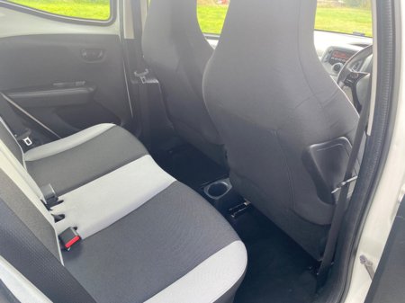 2015 Toyota Aygo 1.0 5DR X-PLAY 4DR €6,950 thumbnail