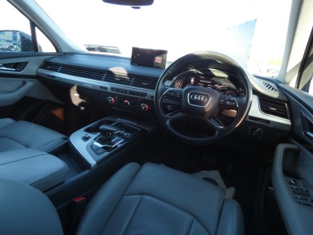 2017 Audi Q7  €26,980 thumbnail