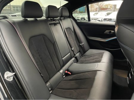 2023 BMW 3 Series M SPORT..AUTO..HYBRID..HEATED SEATS..APPLE CARPLAY €32,950 thumbnail