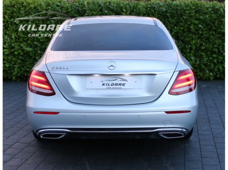 2016 Mercedes-Benz E Class E220D AUTO €19,995 thumbnail
