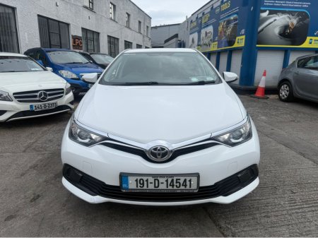 2019 Toyota Auris 1.4 D-4D TERRA 4DR €7,490