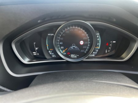 2015 Volvo V40 Volvo V40 T4 €11,900 thumbnail