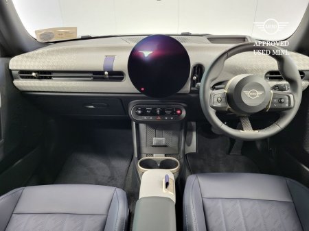 2025 MINI Hatch COOPER Cooper C exclusive €41,615