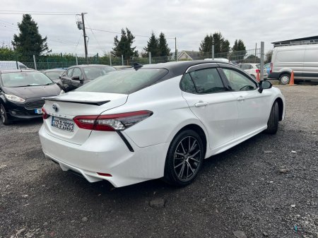 2023 Toyota Camry 2.5 Camry Hybrid Sol €39,500 thumbnail