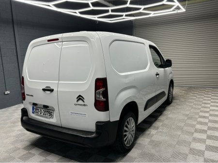2020 Citroen Berlingo LX 1.5 BLUEHD S&S 650 €9,950 thumbnail
