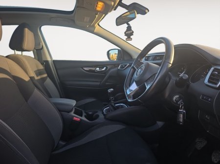 2019 Nissan Qashqai 1.5 DSL SV €17,900 thumbnail