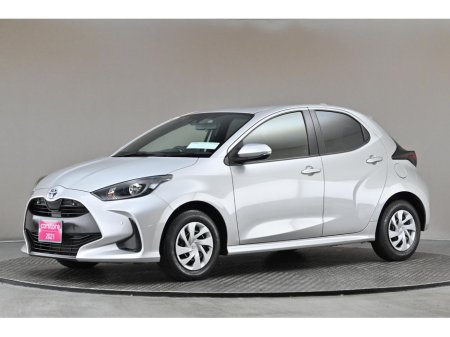 2021 Toyota Yaris 1.5 PETROL HYBRID *9