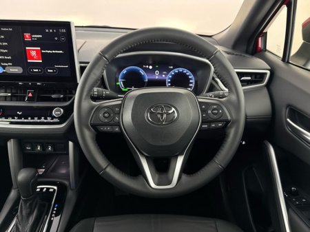 2025 Toyota Corolla Cross SOL Hybrid Top of the range €41,950 thumbnail