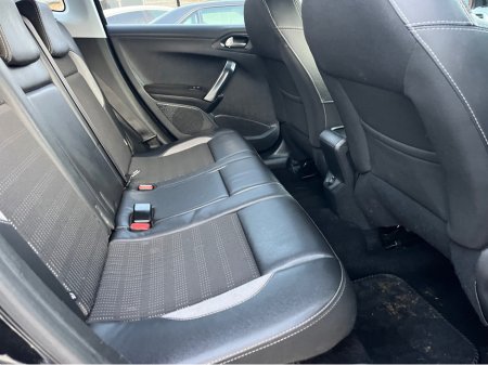 2017 Peugeot 2008 1.2 ALLURE 82BHP 5DR €8,950 thumbnail