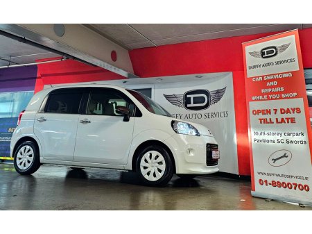 2016 Toyota Porte  €8,950