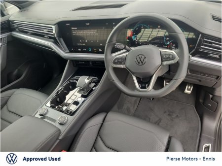 2025 Volkswagen Touareg CV 3.0TDI 231HP R LINE 4M DSG €79,950