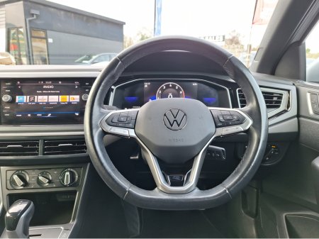 2022 Volkswagen Taigo R-LINE 1.0 TSI 110HP *Top Spec/Heated Seats/Automatic/Reverse Camera* thumbnail