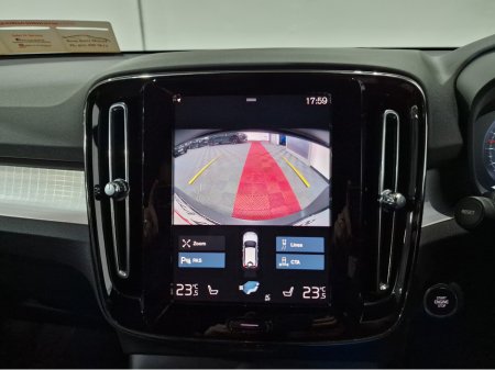 2022 Volvo XC40 T4 PLUS DARK RECHARGE AUTOMATIC **ONE OWNER / APPLE CARPLAY / BLIND SPOT ASSIST / ELECTRIC BOOTLID / HEATED FRONT & REAR SEATS / HEATED STEERING WHEEL / REVERSE CAMERA / WIRELESS PHONE CHARGING** €34,900 thumbnail