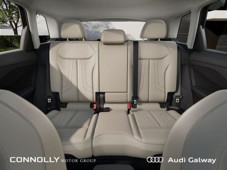 2026 Audi Q3 SE TDI A/T €62,350 thumbnail