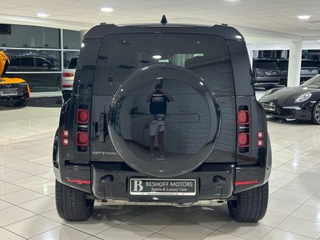 2024 Land Rover Defender P400e X-DYNAMIC HSE=PAN ROOF//22'' ALLOYS//BLACK PACK=1 OWNER WITH FULL LAND ROVER SERVICE HISTORY=TAILORED FINANCE PACKAGES AVAILABLE=TRADE IN'S WELC €92,995