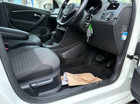 2017 Volkswagen Polo 1.2i TSI Petrol Active Automatic €14,750 thumbnail