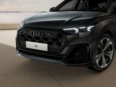 2026 Audi Q8 e-tron SUV COMPETITION 60TFSI E QUATTRO AUTOMATIC €126,242