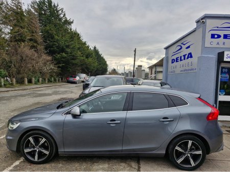 2019 Volvo V40 R-DESIGN AUTOMATIC D2 120BHP NCT 02/27 FINANCE AVAILABLE @ €72 PER WEEK 2 KEYS/ FULL SERVICE HISTORY/ FULL LEATHER/ HEATED SEATS/ DIGITAL DASH/ BLUETOOTH/ REVERSE CAMERA/ SAT NAV/ HISTORY CHECKED €15,950