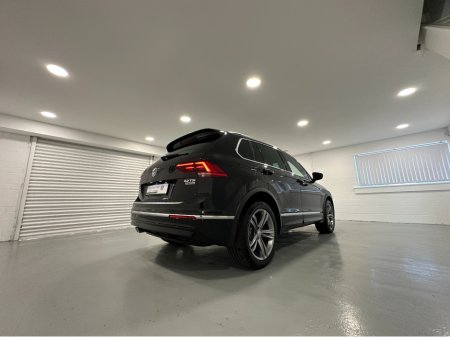 2019 Volkswagen Tiguan (191) TIGUAN 2.0TDI R LINE (LEATHER) DSG 4 MOTION LOW KMS VW/AUDI SPECIALISTS WWW.DENISDARCYCARS.IE €31,950 thumbnail