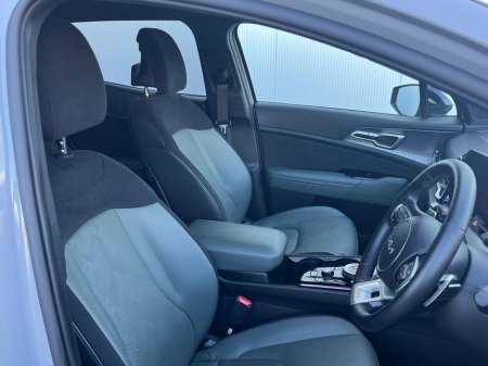 2024 Kia Sportage Phev S €38,950 thumbnail