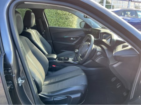 2022 Peugeot 2008 ALLURE 1.2 PETROL //WINTER SALE €2000 REDUCTION// €19,950 thumbnail