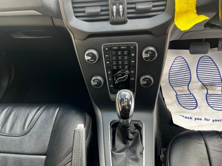 2015 Volvo V40 Volvo V40 T4 €11,900 thumbnail