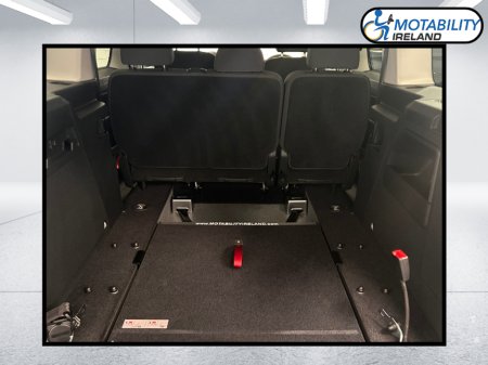 2026 Ford Tourneo Connect Titanium Spec Wheelchair Accessible €43,995 thumbnail