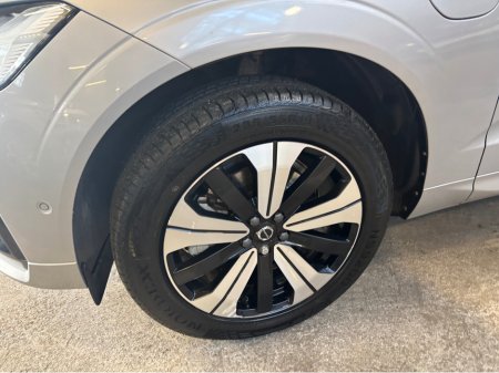 2023 Volvo XC60 T6 PHEV PLUS DARK AWD 5DR AUTO €39,750