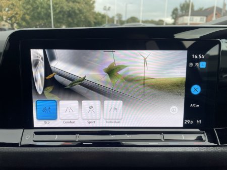 2023 Volkswagen Golf GOLF GTD 200 DSG thumbnail