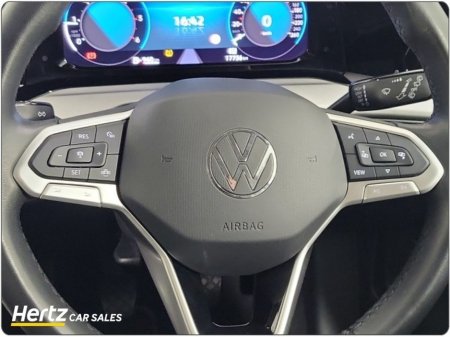2023 Volkswagen Golf LIFE 2.0 TDI 115HP Diesel Manual €26,995 thumbnail
