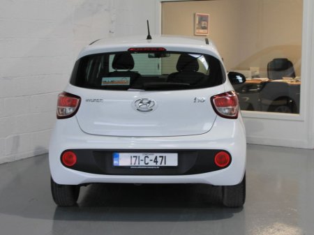 2017 Hyundai i10 Classic 4DR €8,250 thumbnail