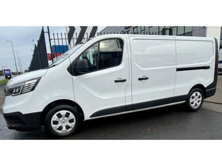 2024 Renault Trafic LOW MILEAGE Business spec