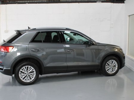 2019 Volkswagen T-Roc Design 1.6tdi M6f115hp 5DR €20,500 thumbnail