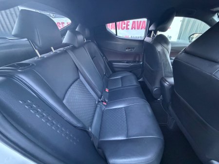 2018 Toyota C-HR 1.8 HYBRID SPORT €18,500 thumbnail